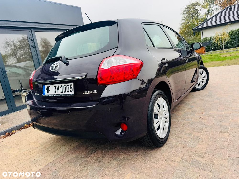 Toyota Auris - 24