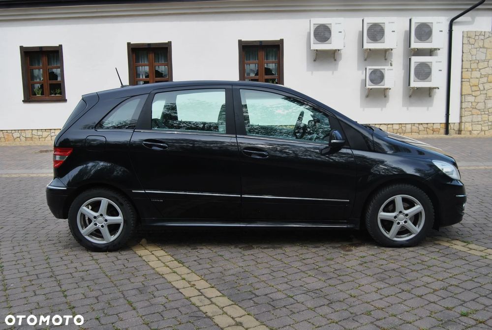 Mercedes-Benz Klasa B 180 CDI EU5 - 14