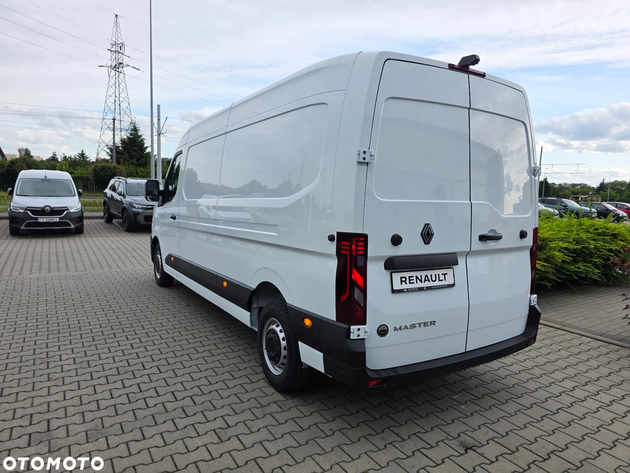 Renault NOWY MASTER Furgon 130 KM L3H2 513 800 850 - 4