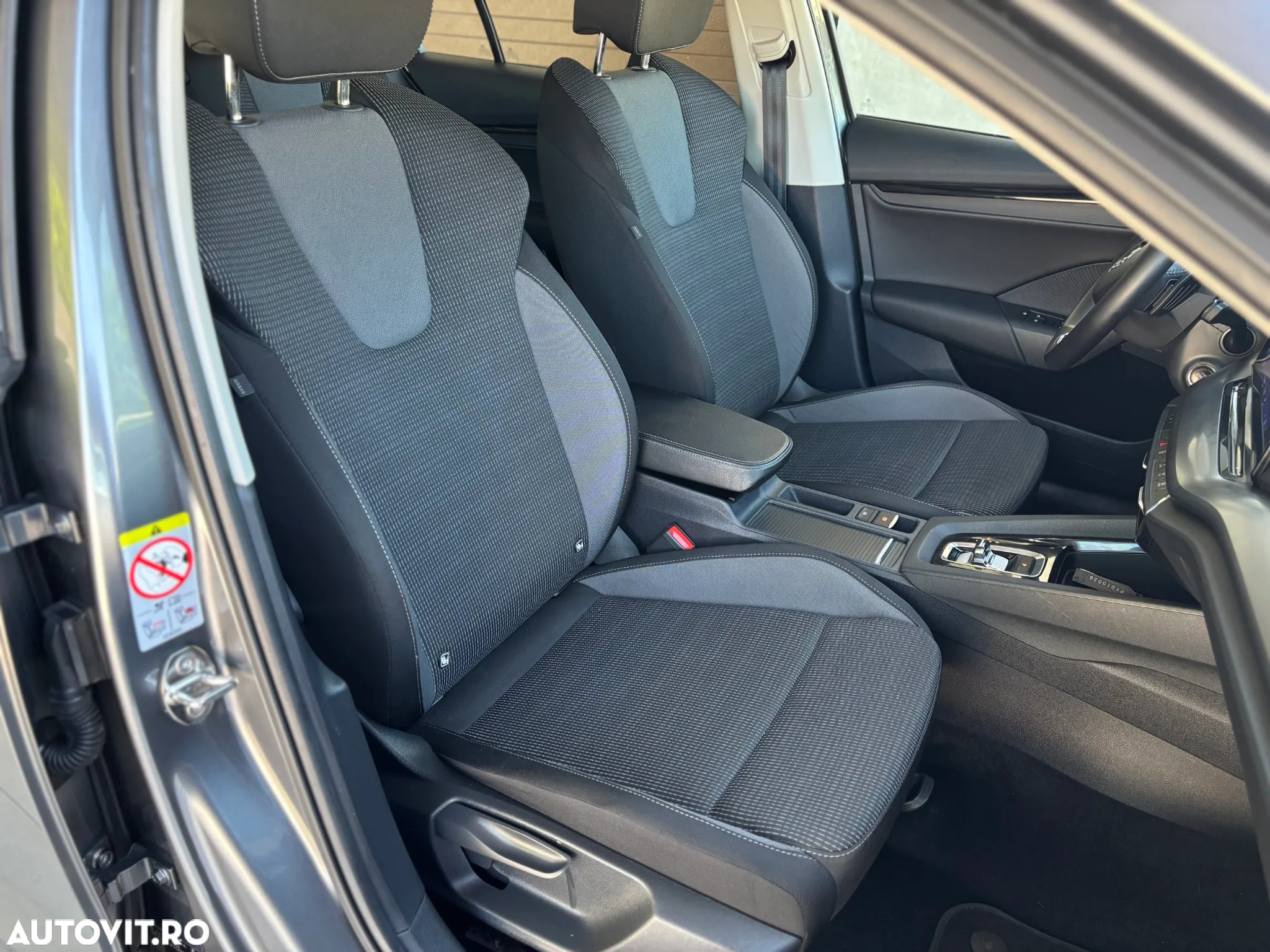 Skoda Octavia 2.0 TDI DSG Ambition - 13