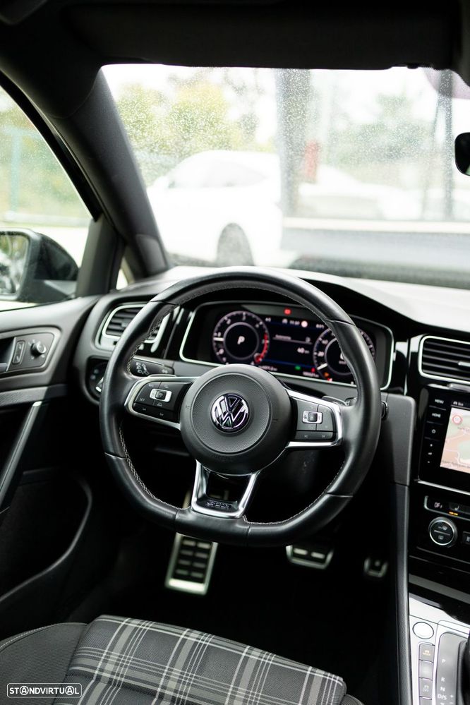 VW Golf 2.0 TDI GTD DSG - 7