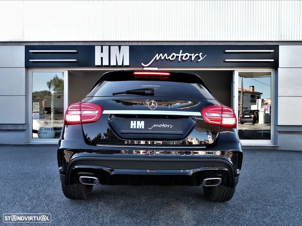 Mercedes-Benz GLA 180 d AMG Line - 4