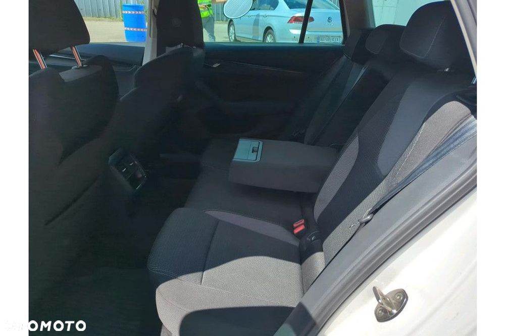 Skoda Octavia 1.5 TSI ACT Ambition - 7