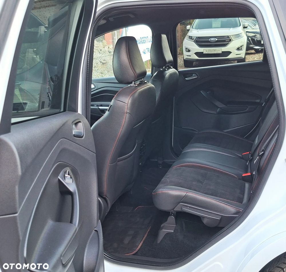 Ford Kuga 2.0 TDCi 2x4 ST-Line - 19