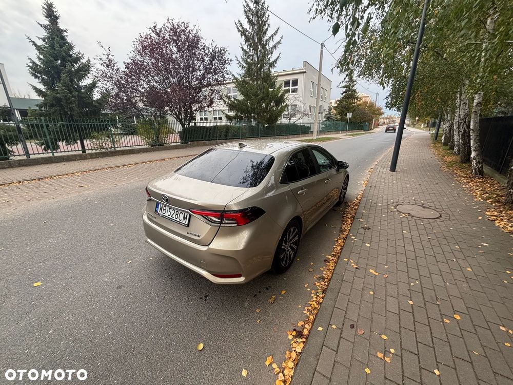 Toyota Corolla 1.8 Hybrid Executive - 8