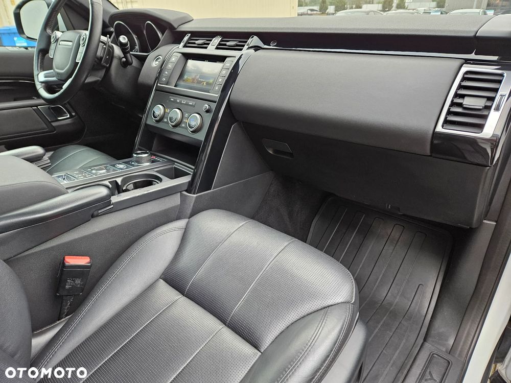 Land Rover Discovery 3.0 V6 Supercharged SE - 29