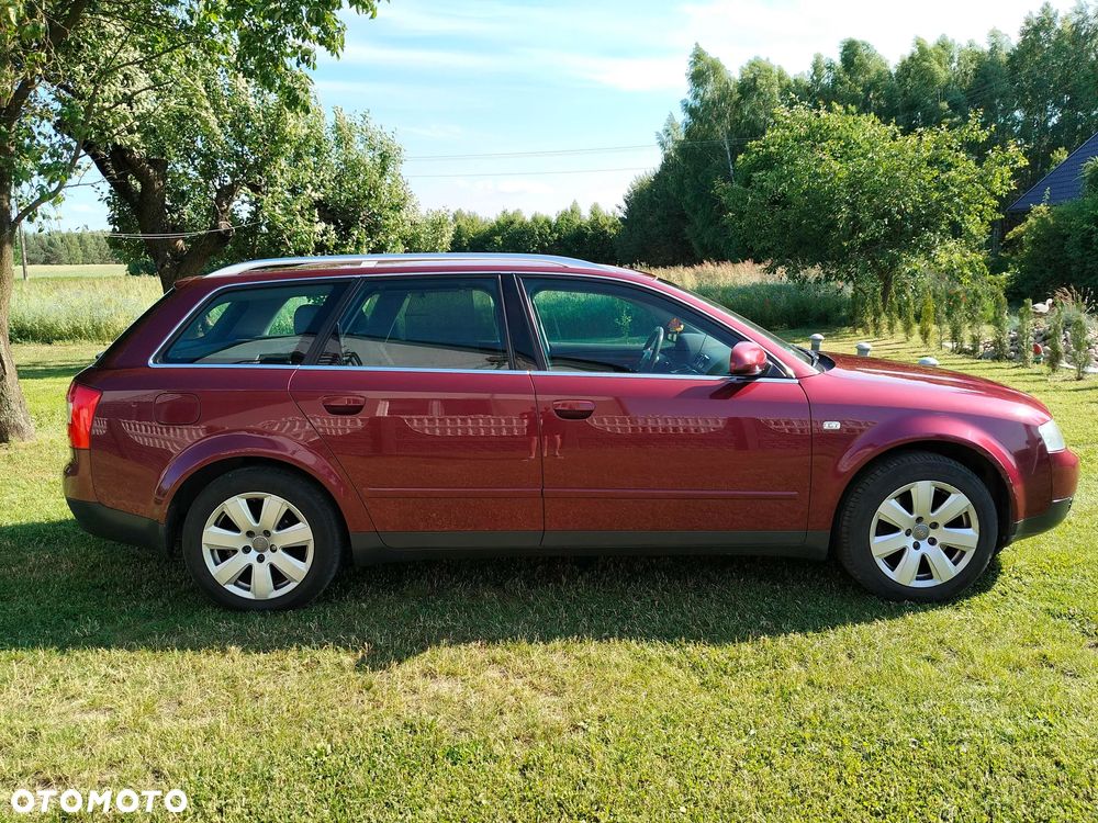 Audi A4 Avant - 4