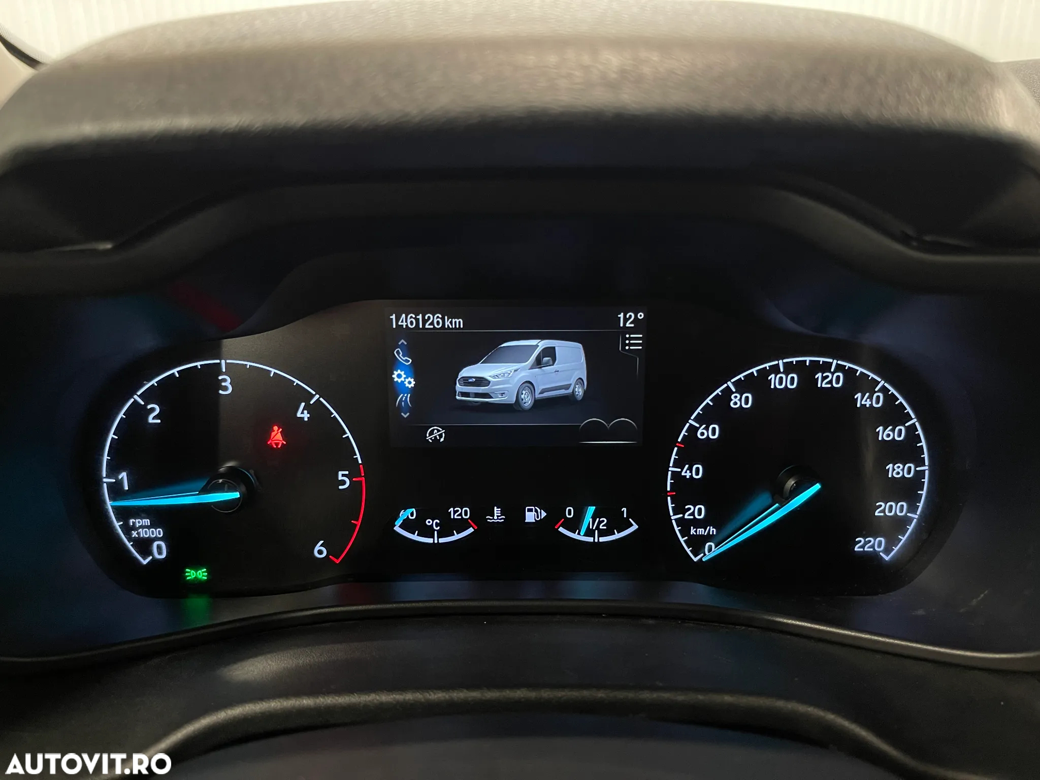 Ford Transit Connect - 20