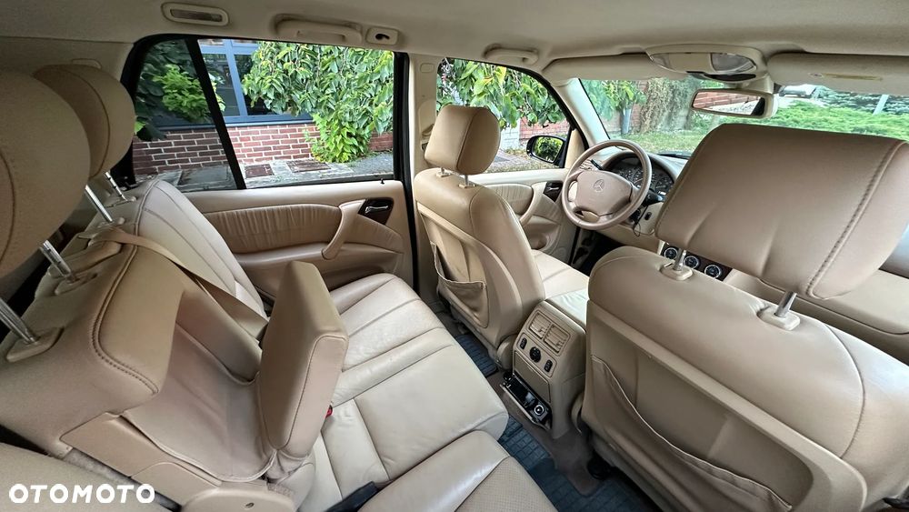 Mercedes-Benz ML - 22