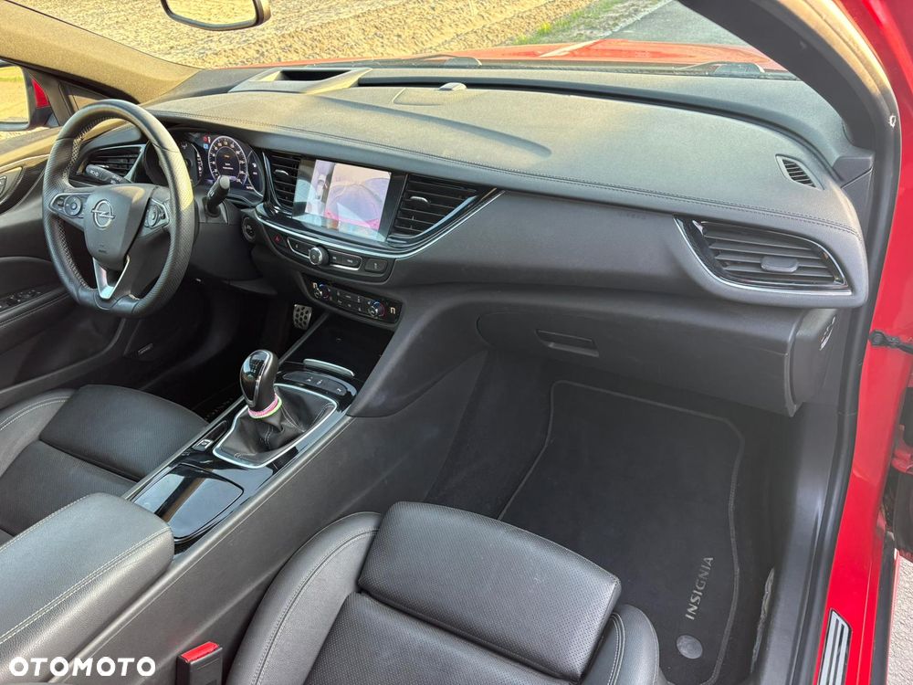 Opel Insignia 1.5 T Exclusive S&S Eco - 10