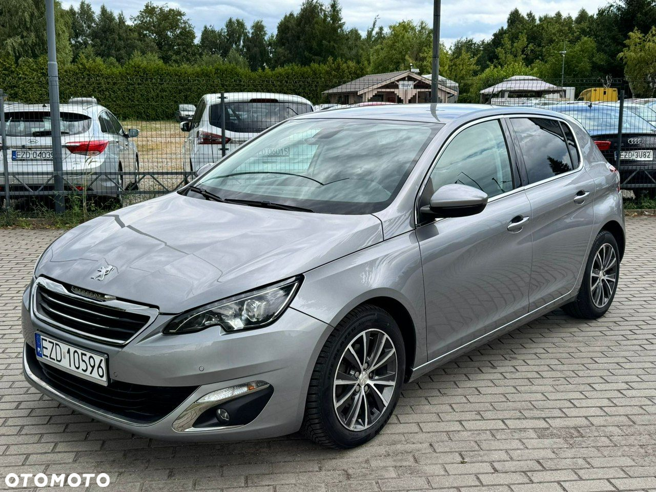 Peugeot 308 BlueHDi FAP 120 EAT6 Stop & Start Active - 11