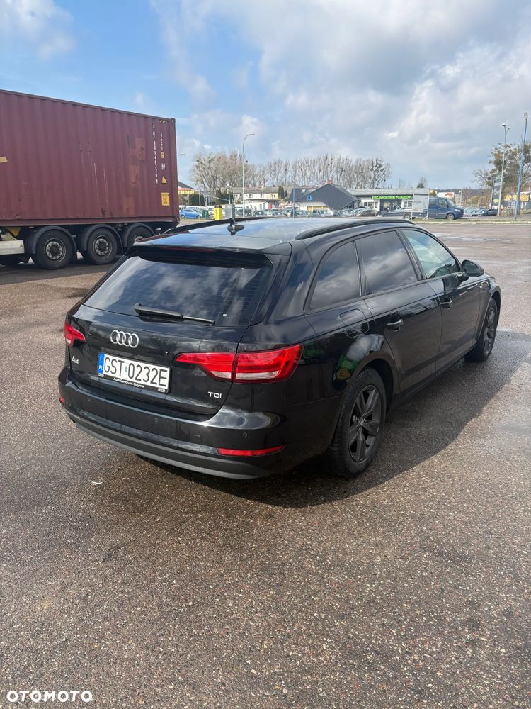 Audi A4 Avant 2.0 TDI - 10