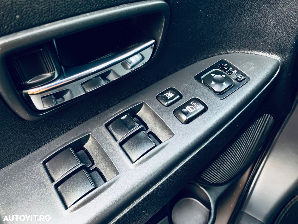 Mitsubishi ASX 1.6 2WD Intense - 12