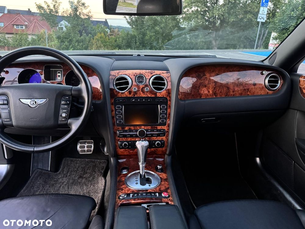 Bentley Flying Spur - 5