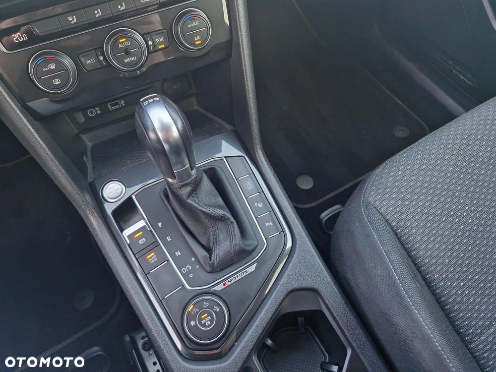 Volkswagen Tiguan Allspace - 16