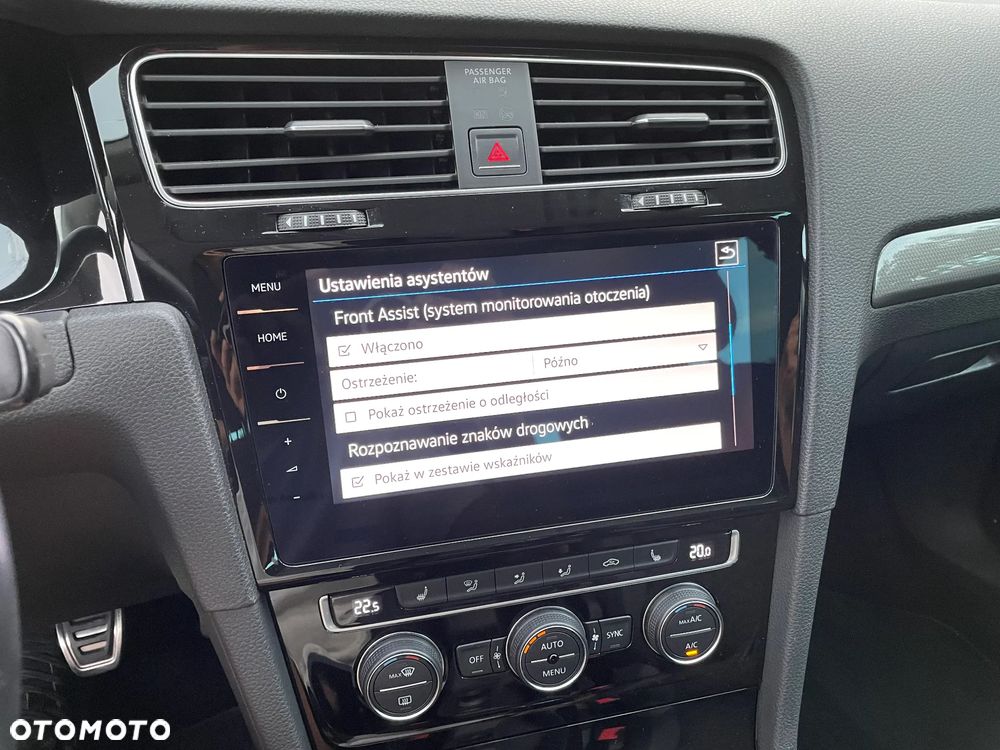 Volkswagen Golf - 31