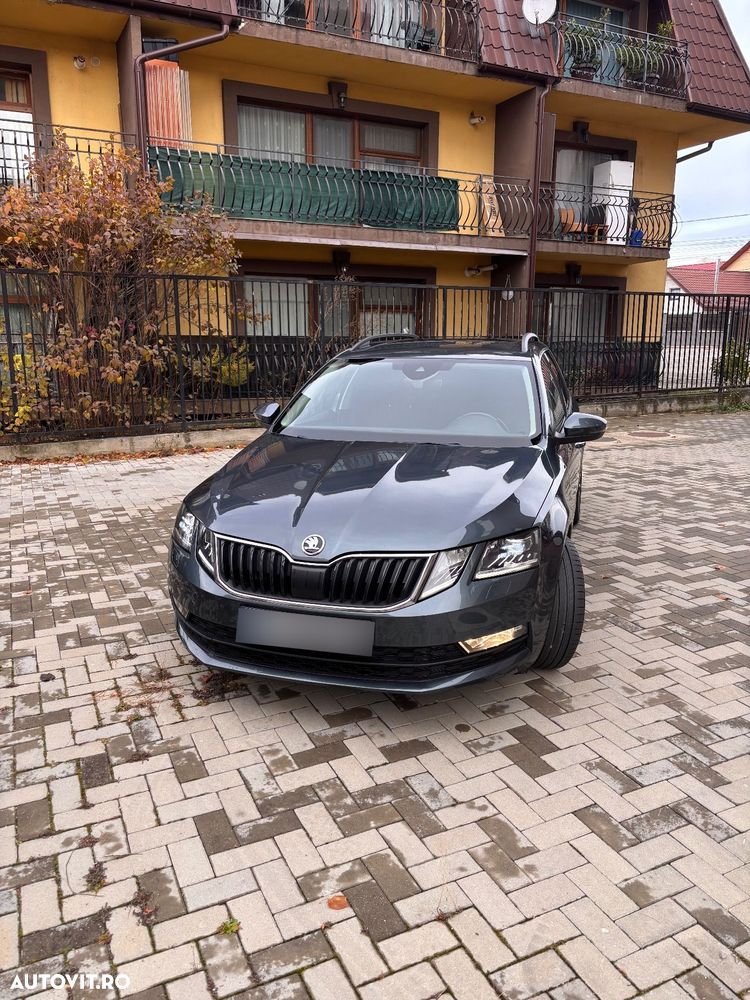 Skoda Octavia 2.0 TDI DSG Style - 1