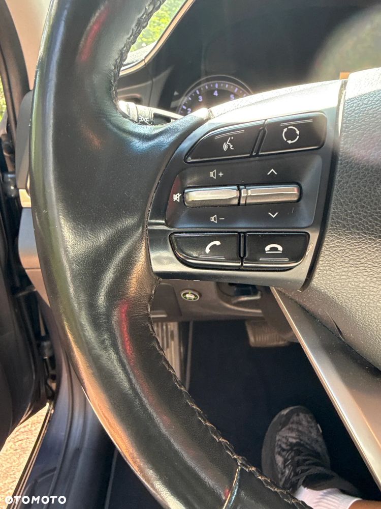 Hyundai Elantra 1.6 Style - 11