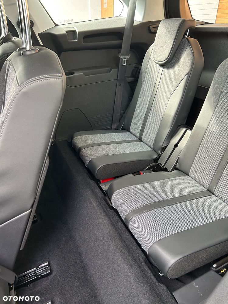 Peugeot 5008 1.5 BlueHDi Allure S&S - 11