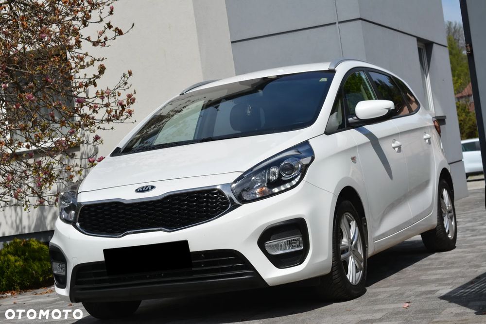Kia Carens 1.7 CRDi 115 Dream Team Edition - 14