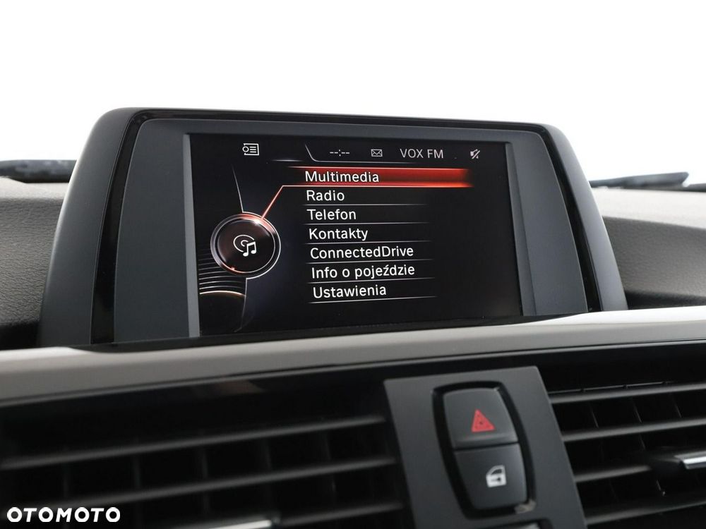 BMW Seria 3 318d - 24