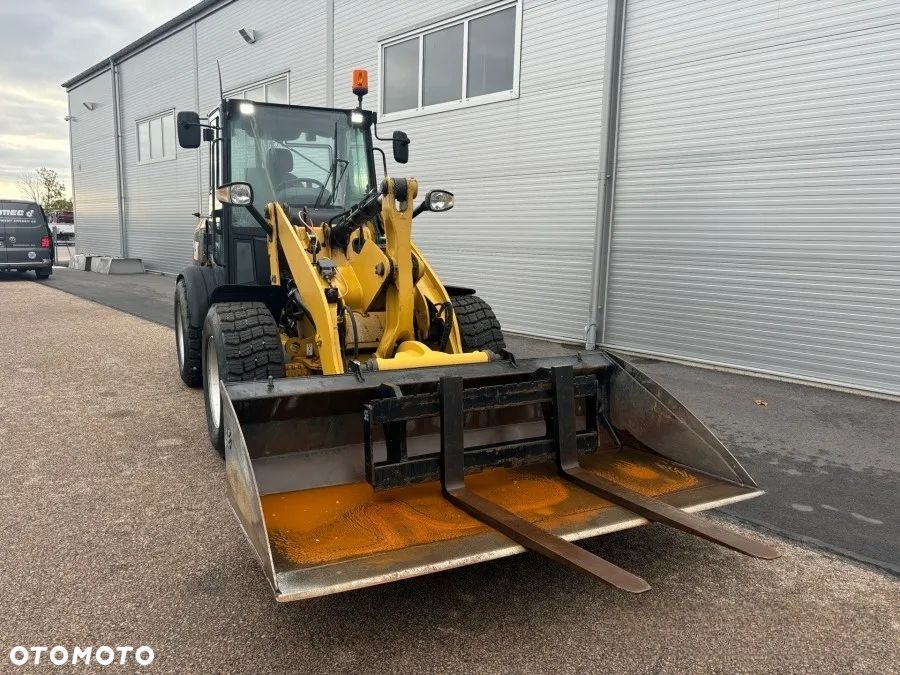 Caterpillar 906H2 - 3