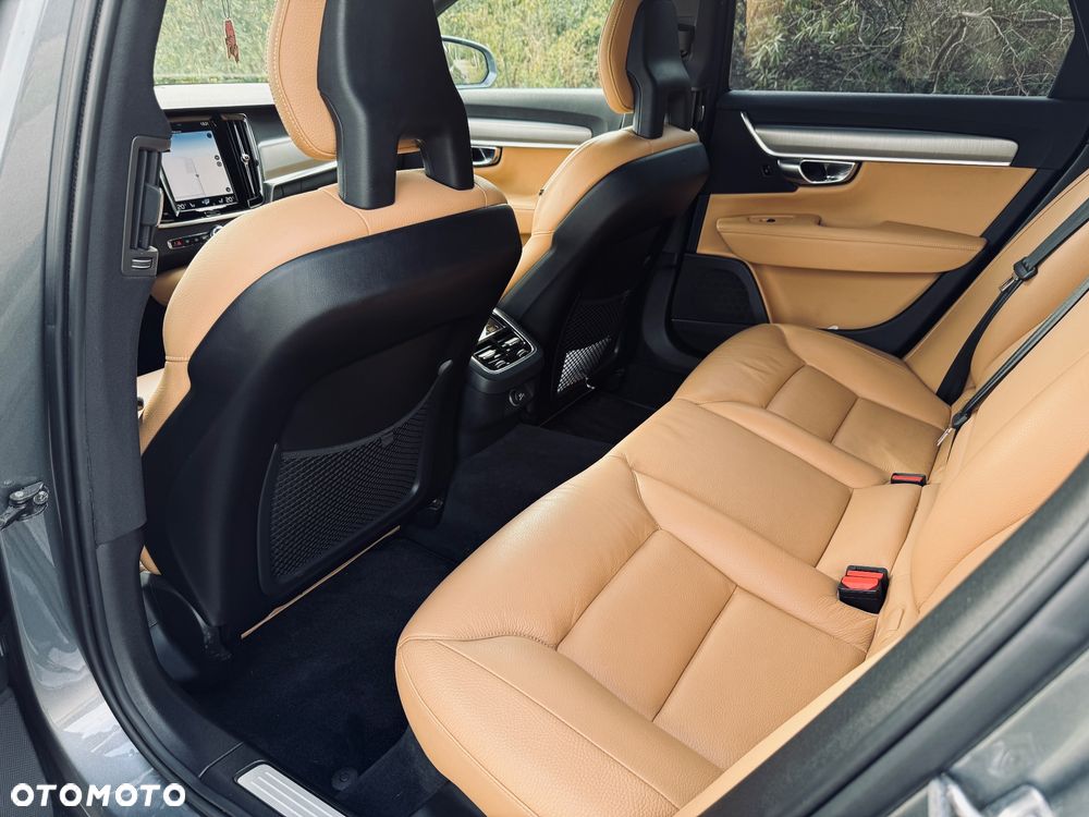 Volvo S90 T5 Momentum - 8