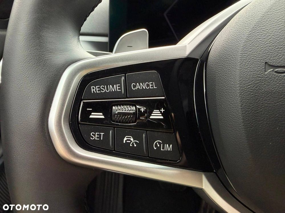BMW Seria 3 330i xDrive M Sport sport - 20