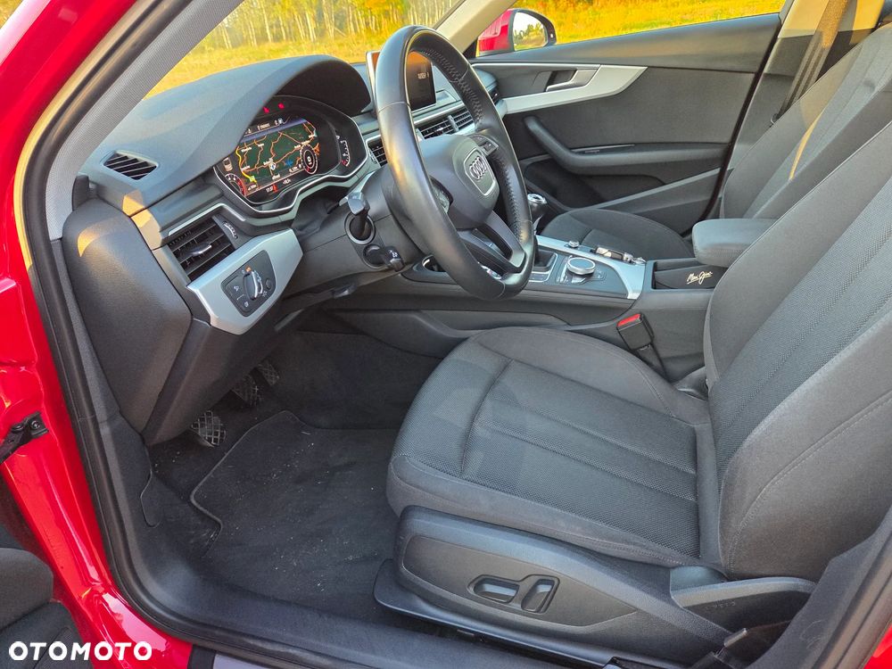 Audi A4 Limousine - 14