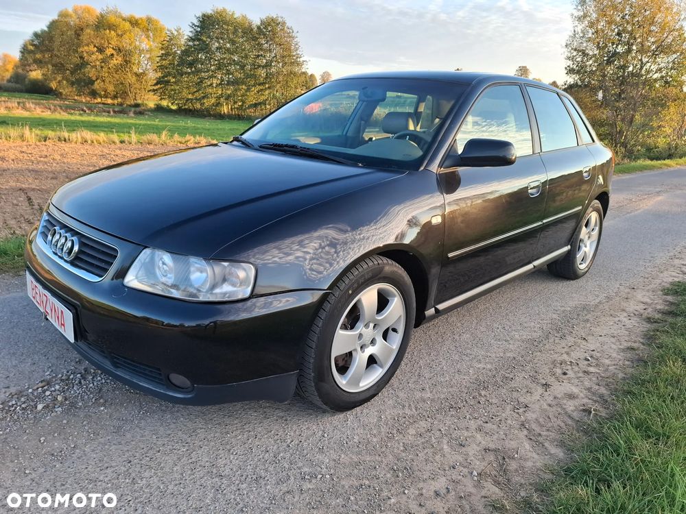 Audi A3 Sportback - 1