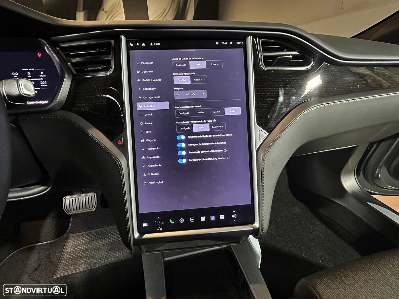 Tesla Model S - 35