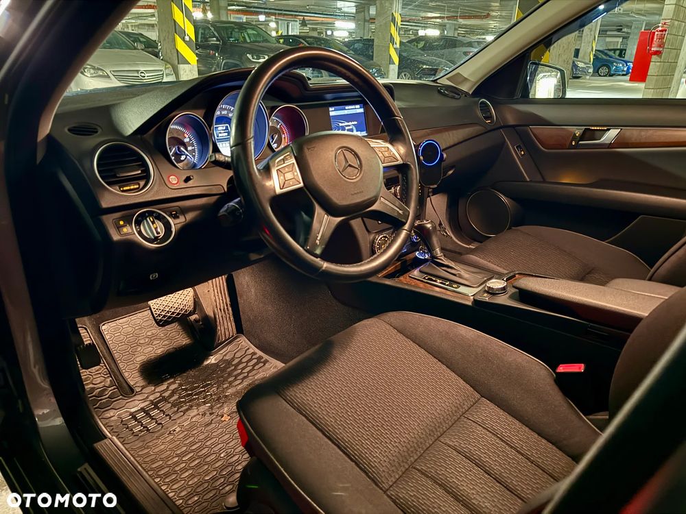 Mercedes-Benz Klasa C - 30