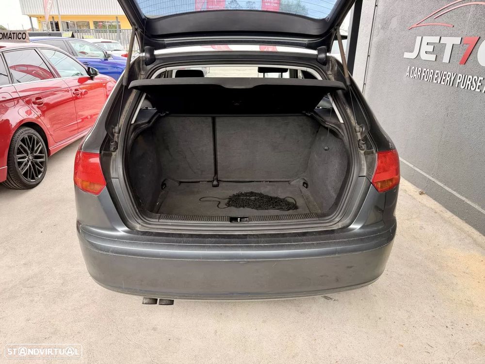 Audi A3 Sportback 2.0 TDi Ambiente - 6