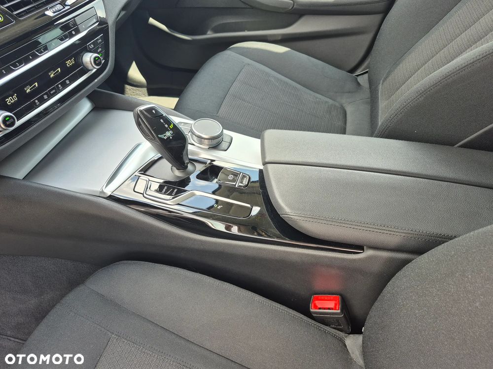 BMW Seria 5 520d xDrive MHEV Business Edition - 21