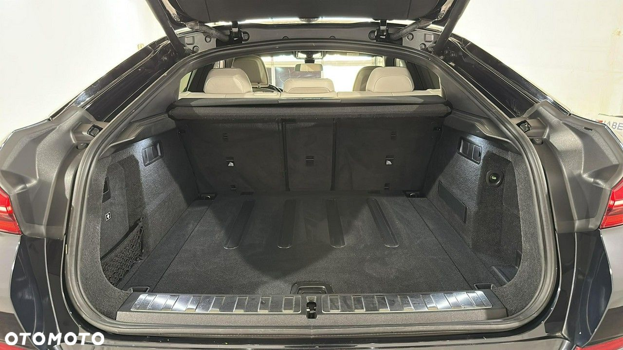 BMW X6 - 30