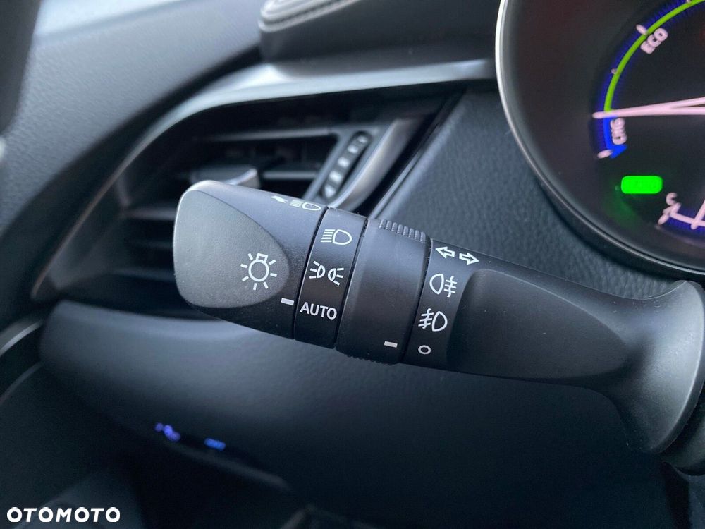 Toyota C-HR - 21