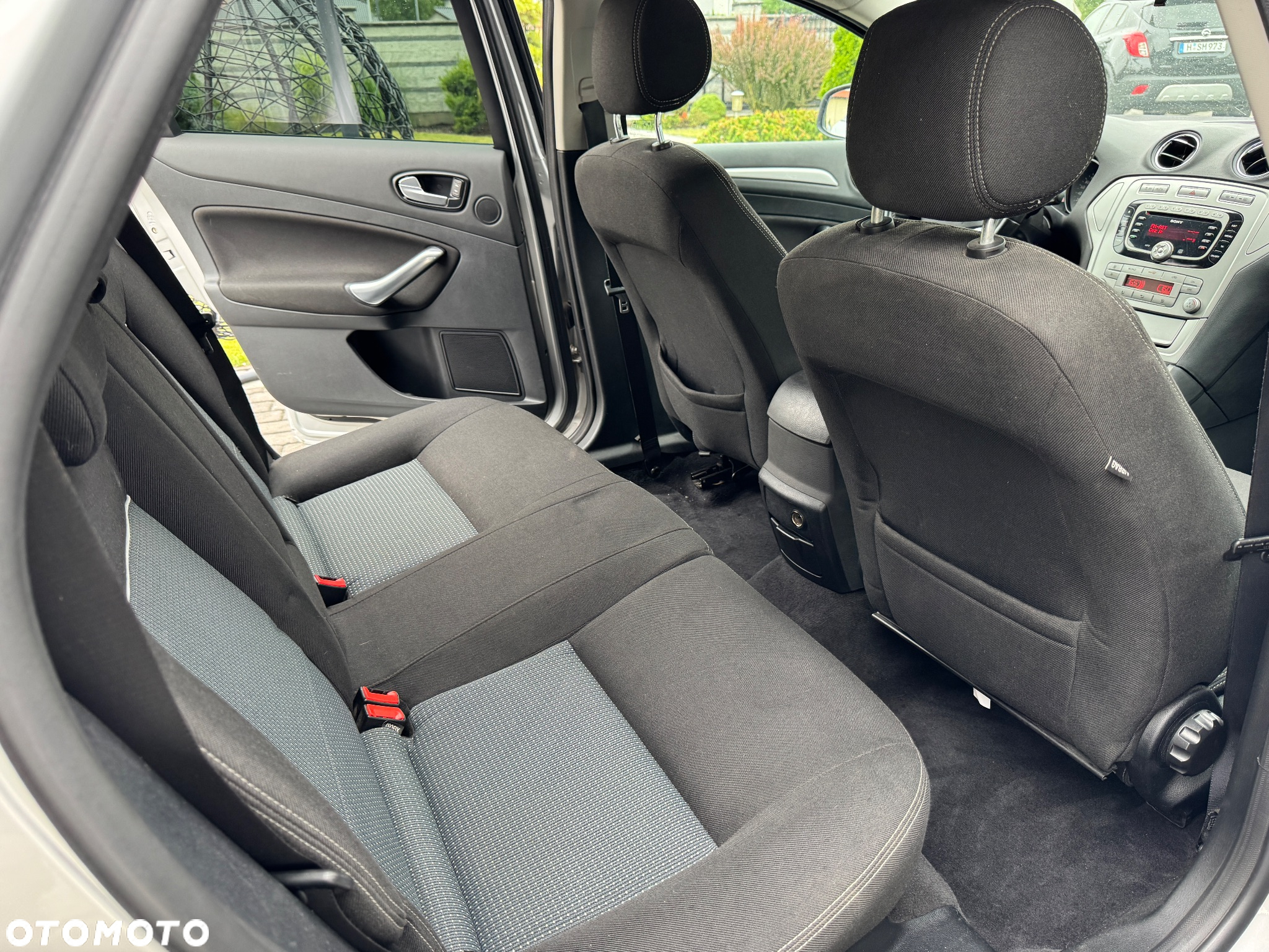 Ford Mondeo 1.6 Silver X - 11