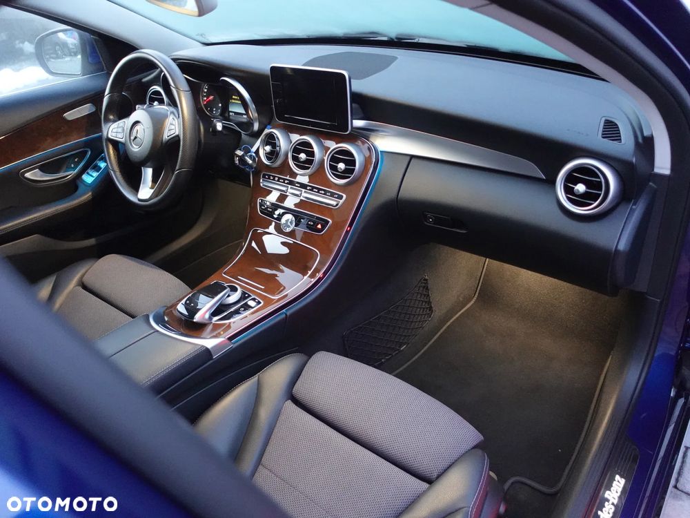 Mercedes-Benz Klasa C 200 9G-TRONIC Avantgarde - 5
