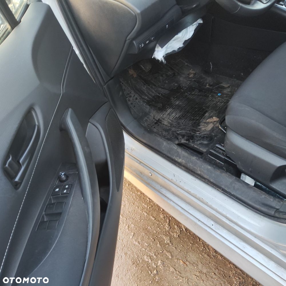 Toyota Corolla 1.2 T Comfort - 8