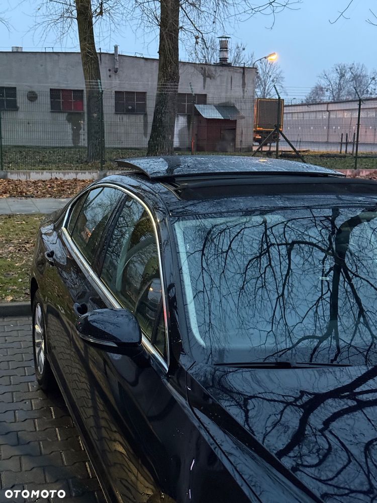 Volkswagen Passat 1.6 TDI SCR DSG Comfortline - 3