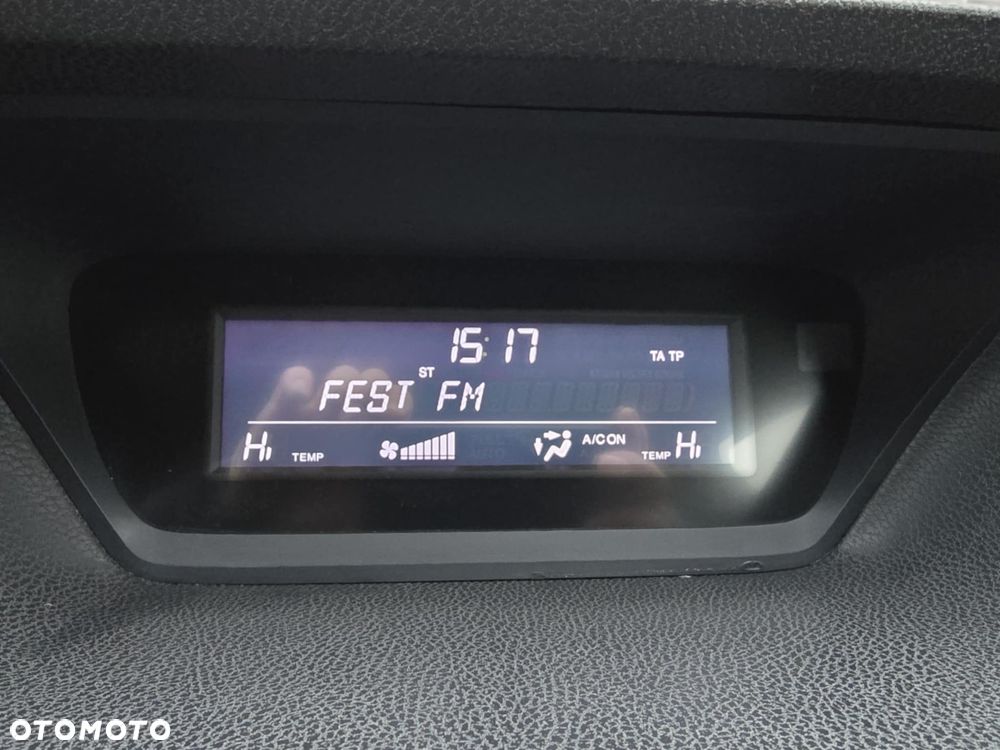 Honda Accord 2.0 Executive - 31