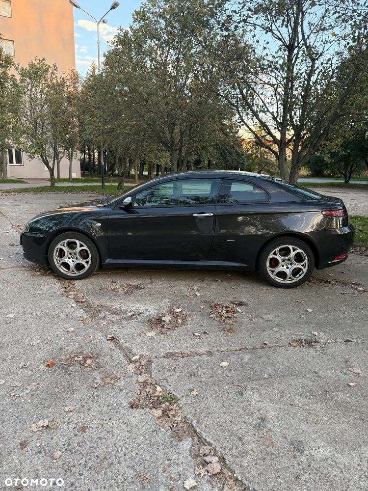 Alfa Romeo GT 1.9JTD 16V Distinctive - 7