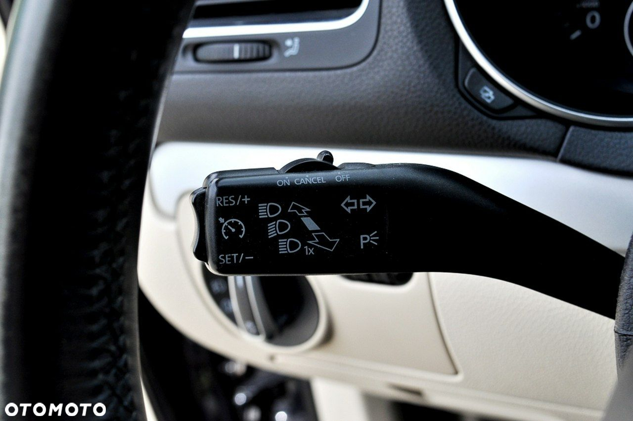 Volkswagen Golf - 12