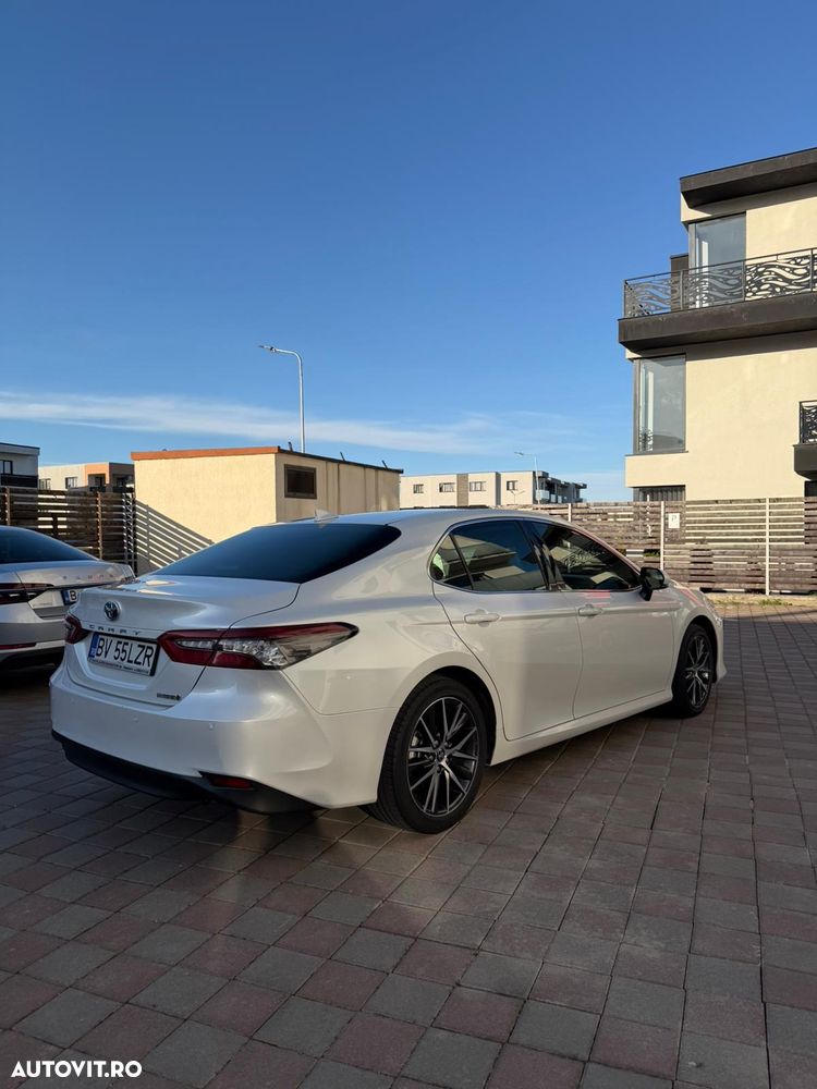 Toyota Camry 2.5 Exclusive - 5