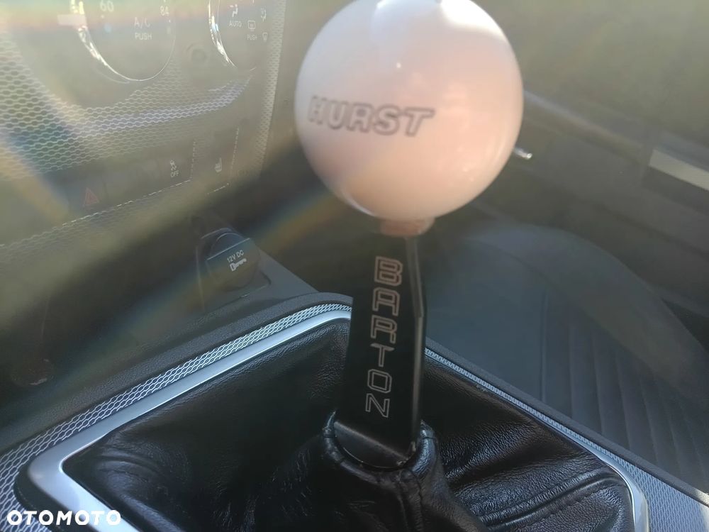 Dodge Challenger - 13