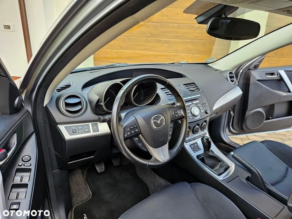 Mazda 3 - 17