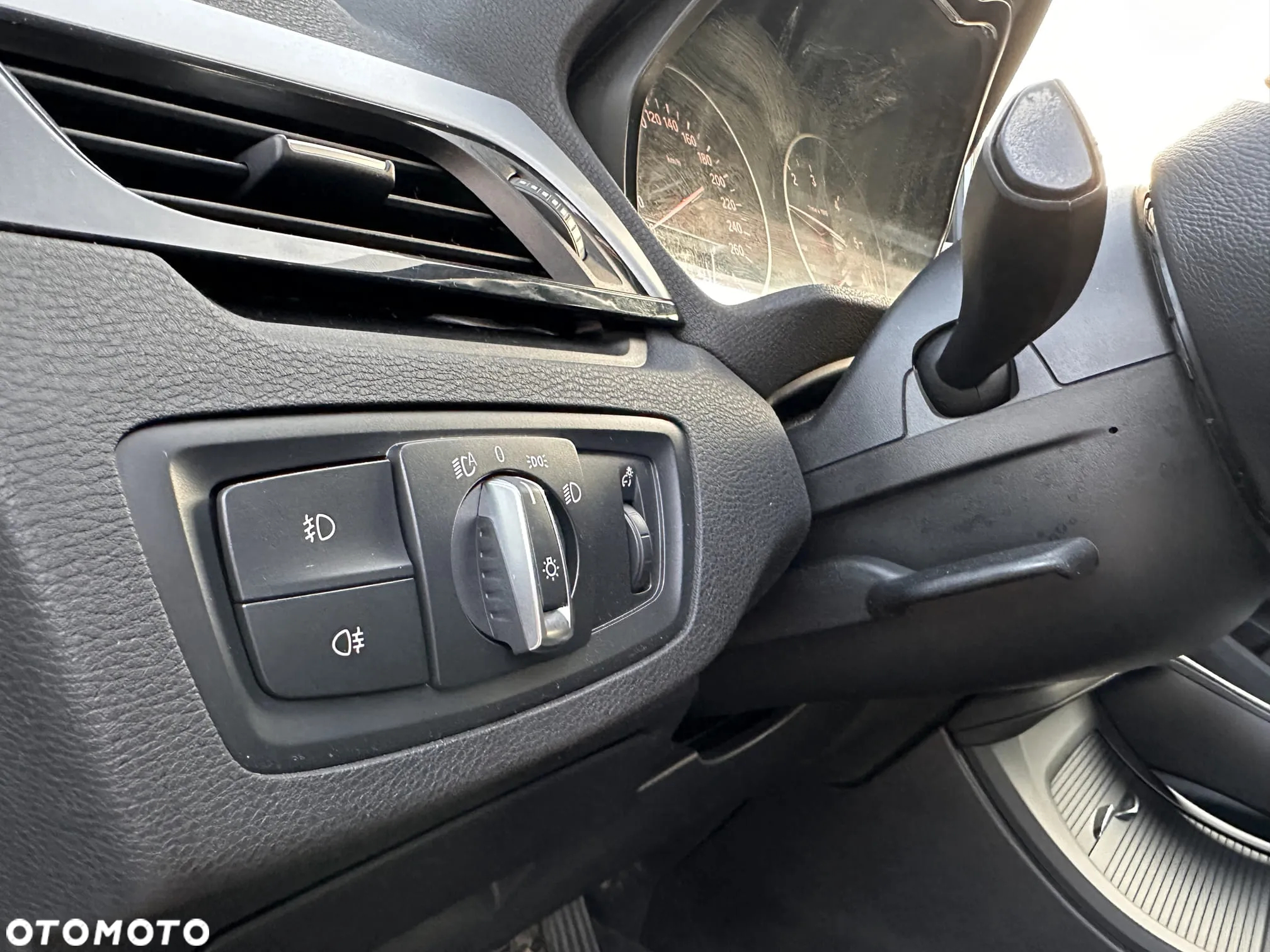 BMW X1 sDrive20d - 26
