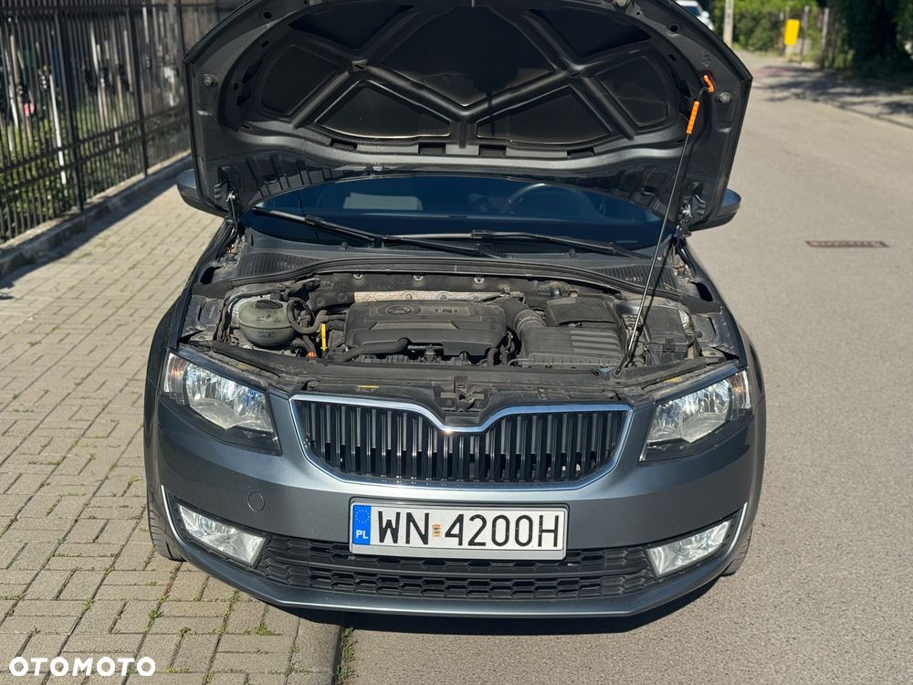Skoda Octavia 1.8 TSI Ambition DSG - 8