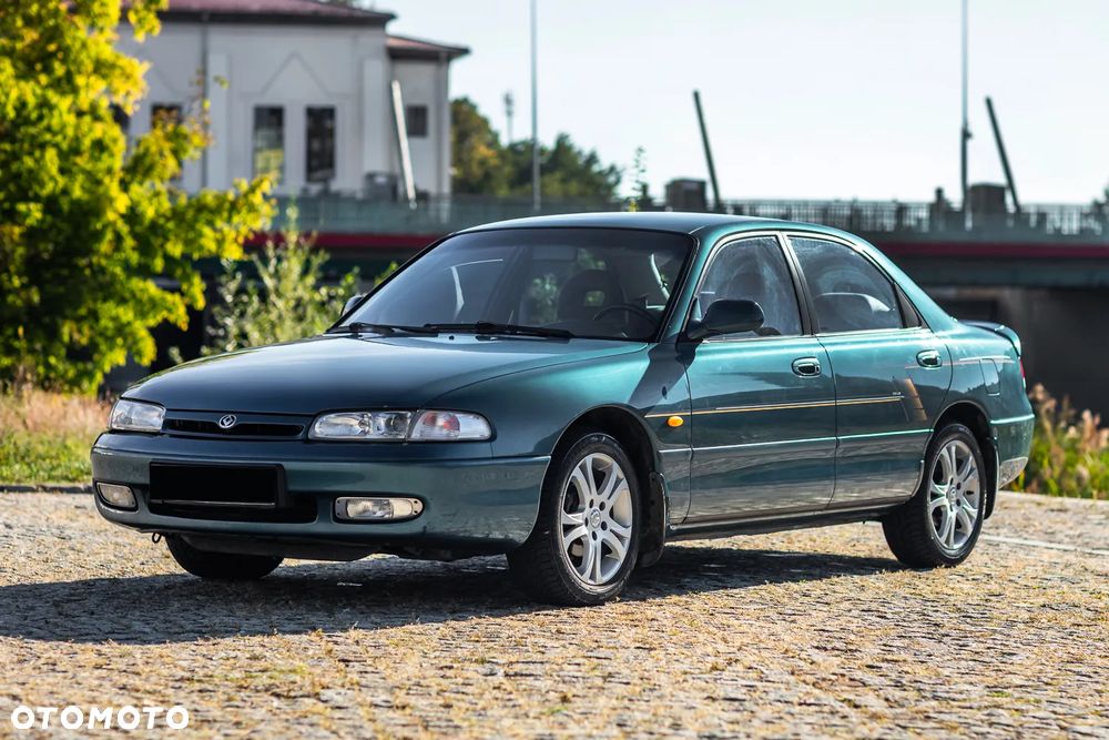 Mazda 626 2.0 GLE - 13