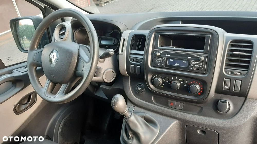 Renault Trafic - 8